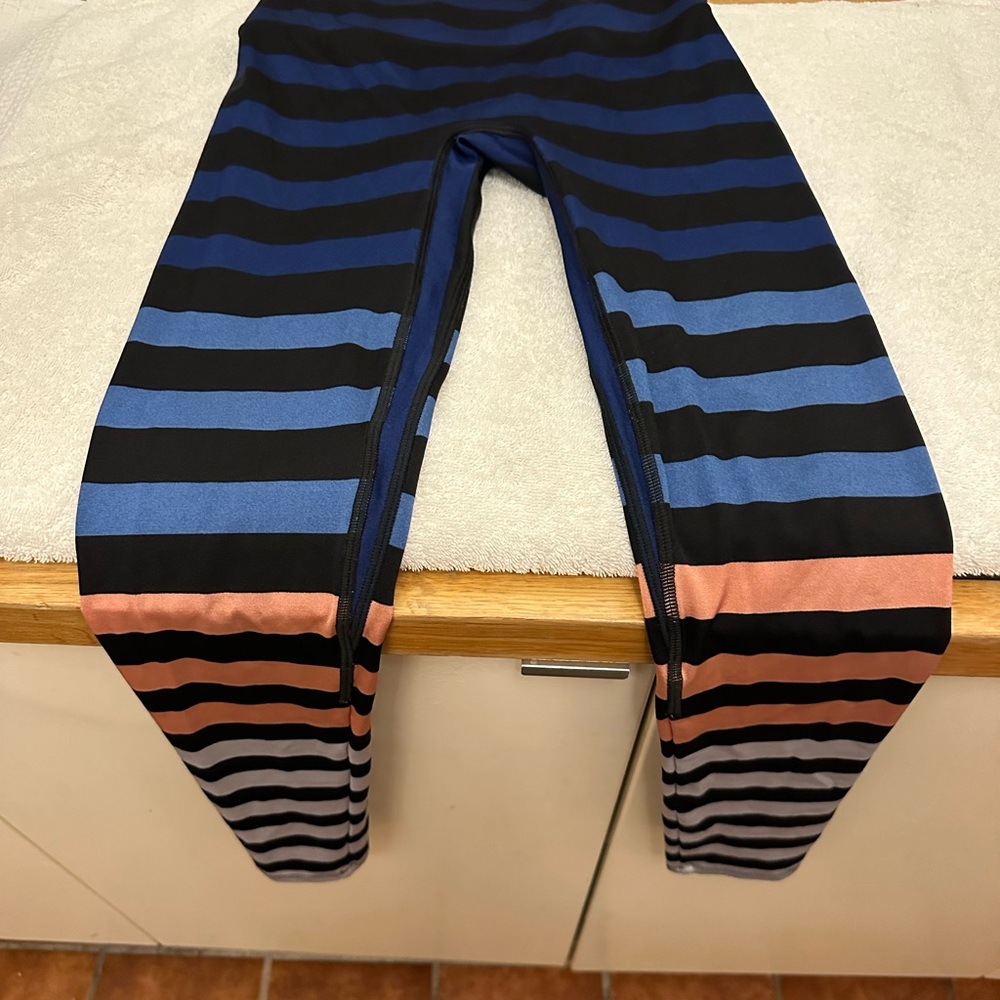 K-Deer Striped Leggings - Blue Peach & White Size S